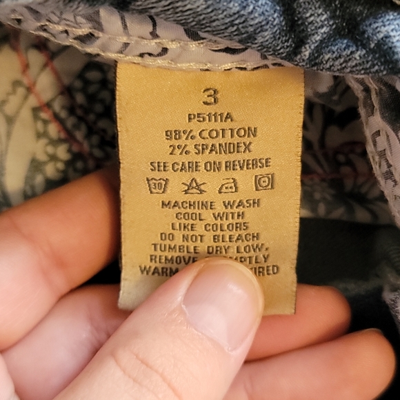 Studio 5 Distressed Jeans Slim Boot Sz 3 - Picture 9 of 9